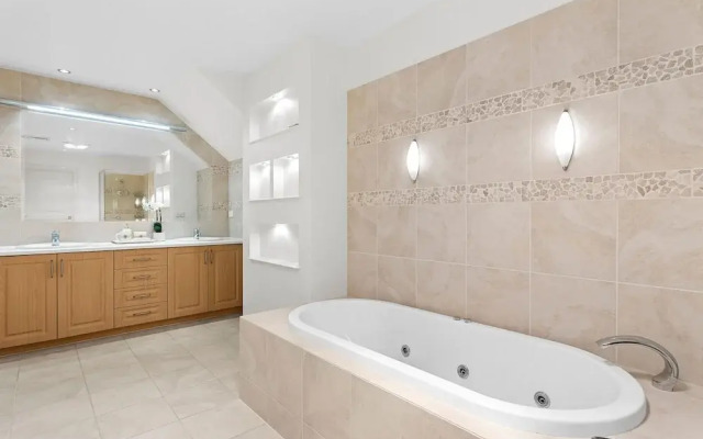 Sunset View Luxury 4 Bedrooms With Sauna