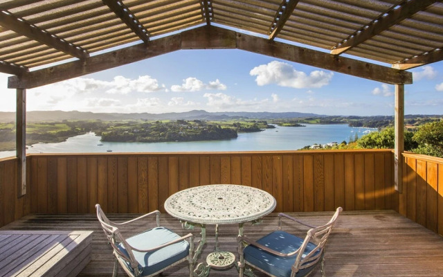 Sandspit Lodge