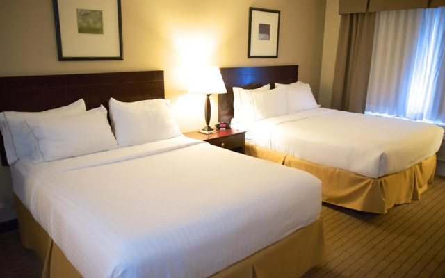 Holiday Inn Express Devils Lake by IHG