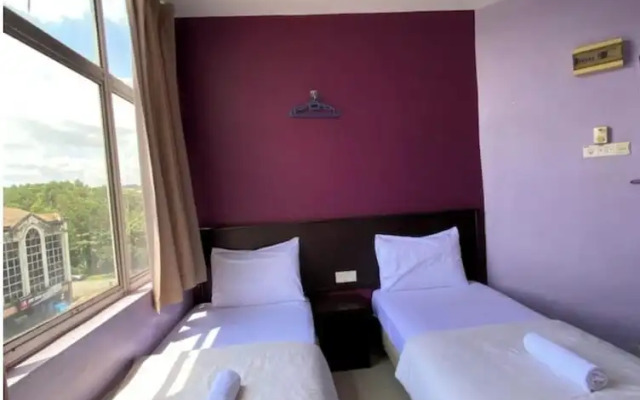 OYO 91185 Dancenter Sepang