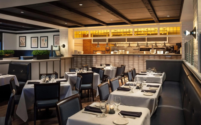 Four Points By Sheraton Norwood