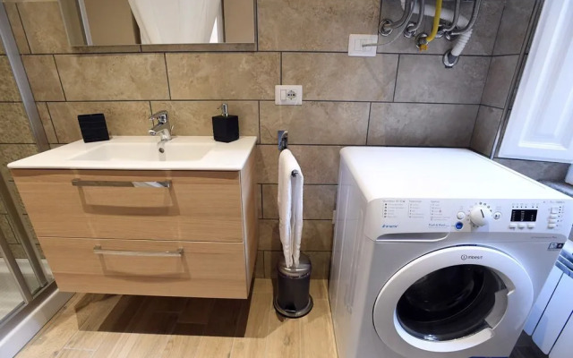 APPARTAMENTO SANTI QUATTRO 1 e 2 - COLOSSEO