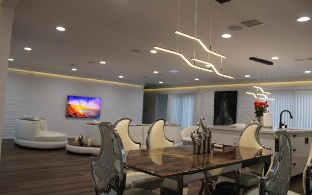 Pearl Beach Villa Huntington Beach