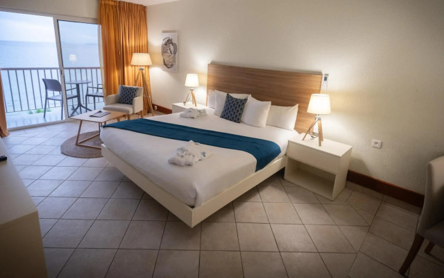 Hotel Arawak Beach Resort