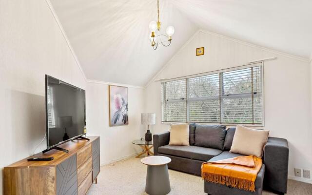 Charming 3 Bedroom Home In Tranquil Rural Karaka