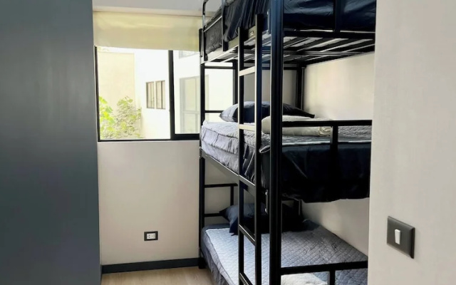 Modern Apartment for 9 San Isidro