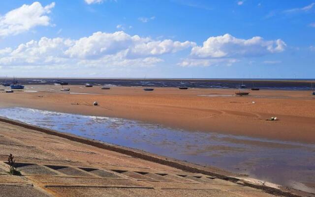 Cosy and Stylish House on the Coast Near Liverpool