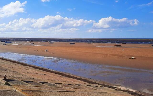 Cosy and Stylish House on the Coast Near Liverpool