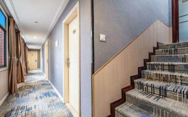 Zhijiang Kelly Hotel