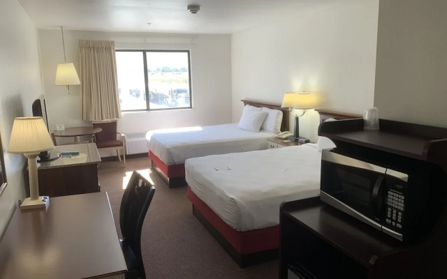 Days Inn by Wyndham Lake Point
