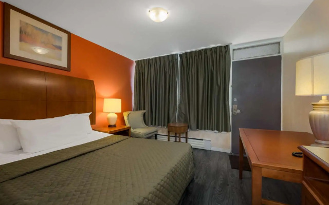 Knights Inn Burlington, ON