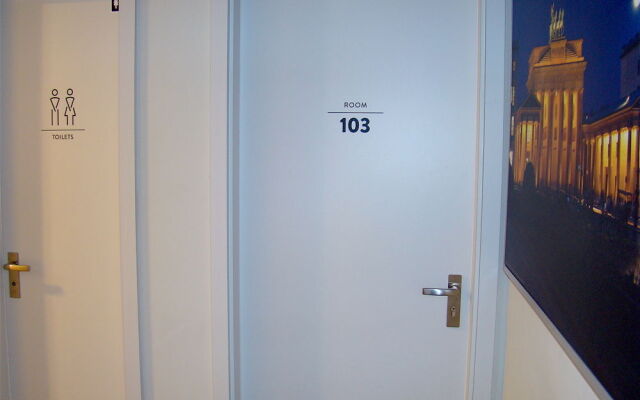 BNB near Brandenburg Gate