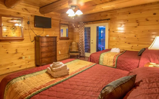 Moose Hollow Lodge