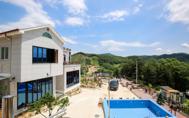 Gapyeong landevue pension