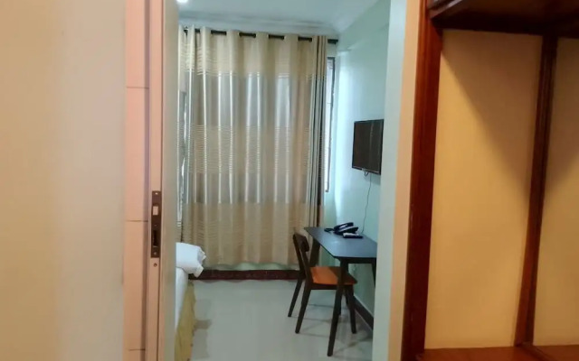 Nemarts Hotel