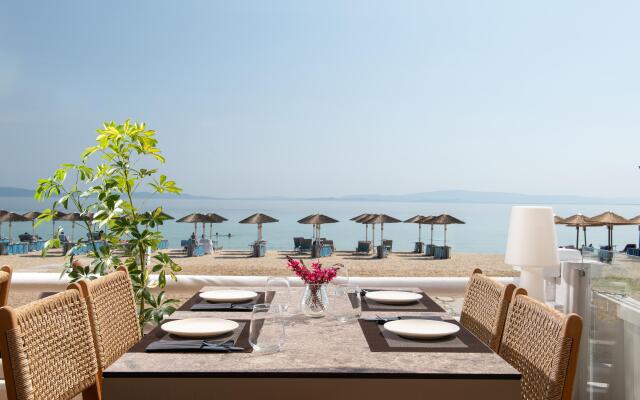 Antigoni Seaside Resort