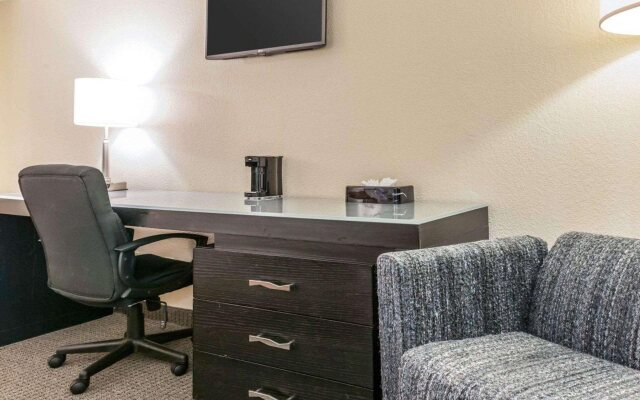 BlissPoint Inn Northwest Indianapolis