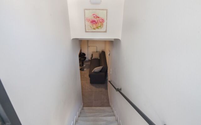 Charming Urban Oasis at Megaro Mousikis