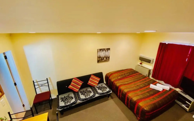 Baden Lodge Motel