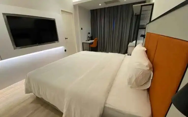 OTEL Hotel Suite