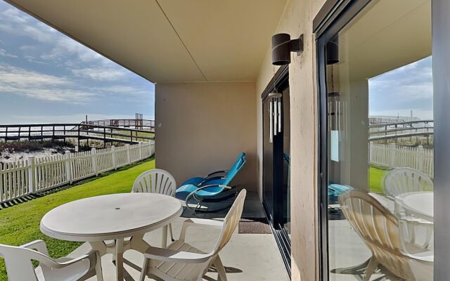 Ocean Breeze West by SVR