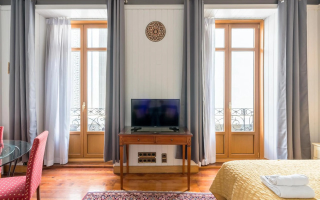 Ayala apartment by People Rentals