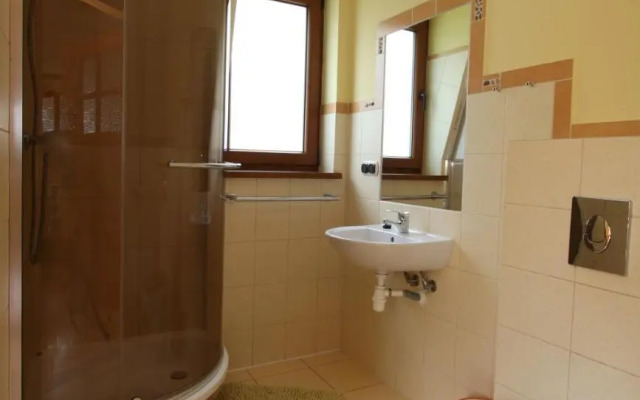 Apartment 4
