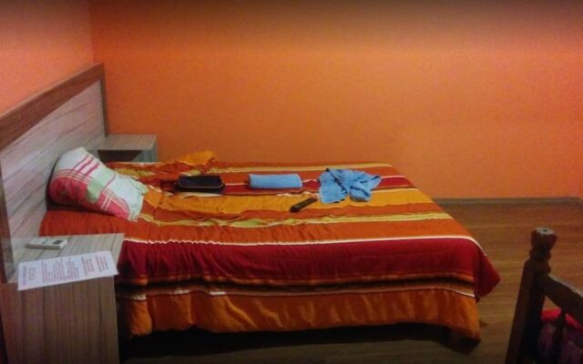 Hotel Status