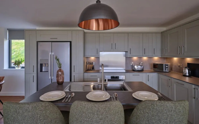 Valley View 4 Bedroom Lodge 1