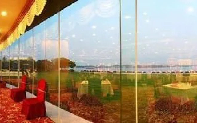 Wuxi Lakeview Park Resort