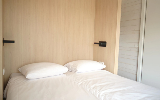 Special Lodge With Great View, Near Maastricht