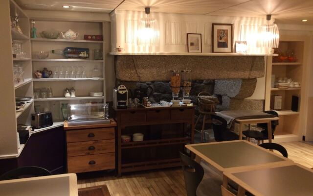 Citotel La Chaumiere Roz Aven