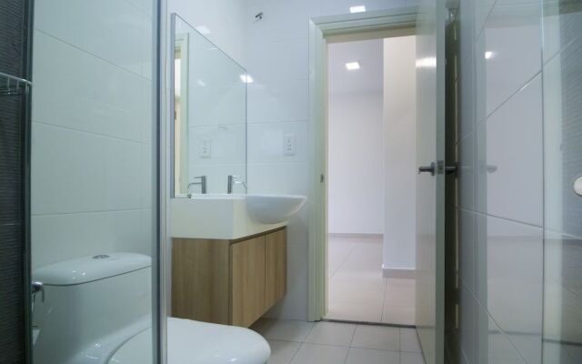 OYO Home 500 Premium 2BR Crest Condo