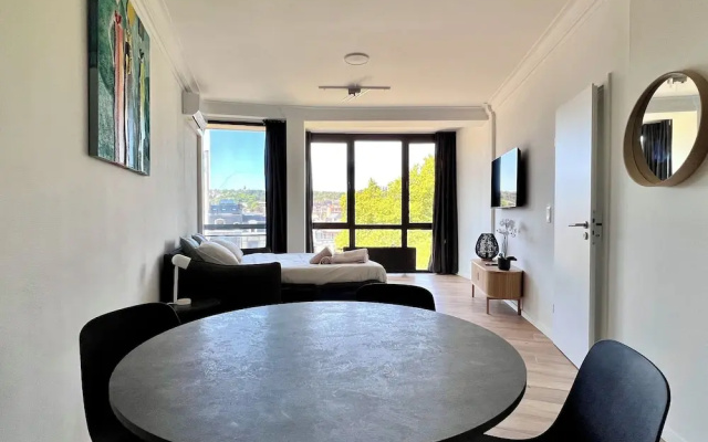 Cozy fully equipped center Liege for 4