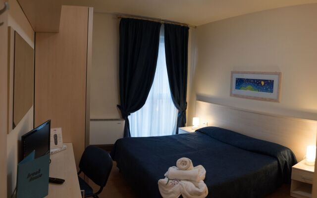 Break House Hotel