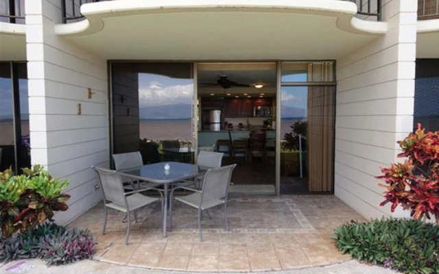 Kahana Reef 106 by RedAwning