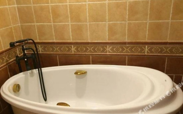 Huangshan Longhui Hotel