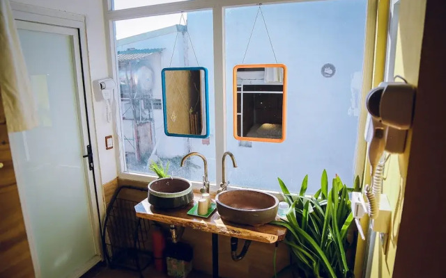 Halley Hostel