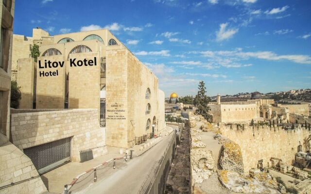 Litov Kotel Hotel - A Jewish Orthodox Hotel