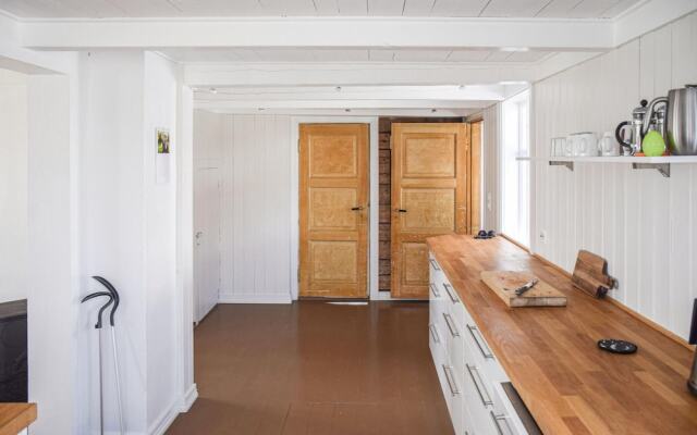 Stunning Home in Lindesnes With 3 Bedrooms and Wifi