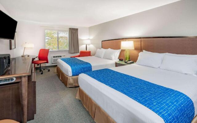 Travelodge by Wyndham Lovell/Bighorns