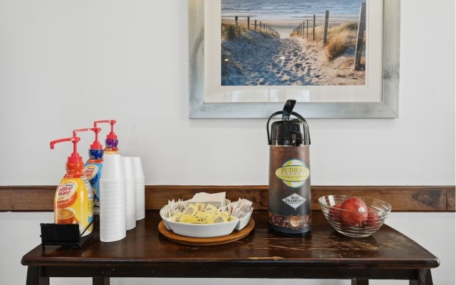 Beach Tower Beachfront Hotel, a By The Sea Resort