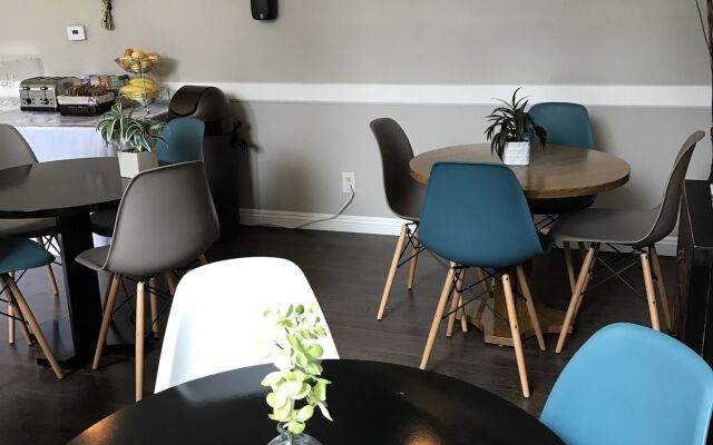 GreenTree Inn & Suites Alhambra