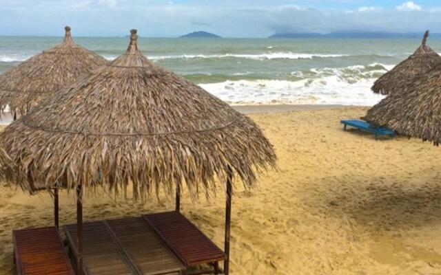 An Bang Beach Villas