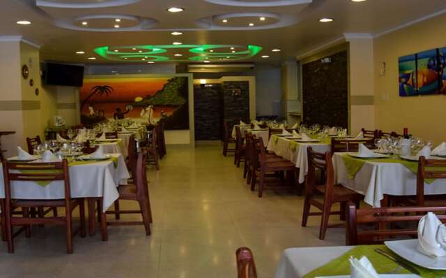 Hotel Perla Verde
