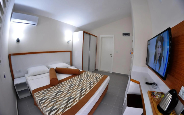 Travelodge by Wyndham Manhasset