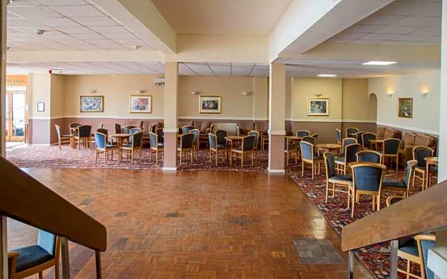 Bayshore Hotel