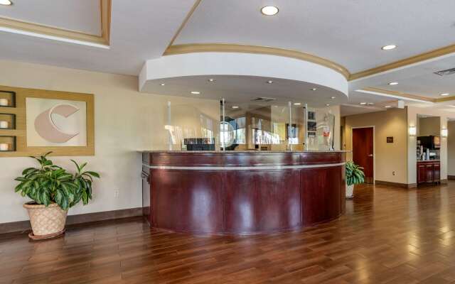 Comfort Suites Biloxi - Ocean Springs
