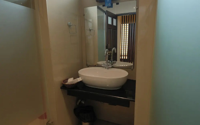 Thekkady Gavi Suites