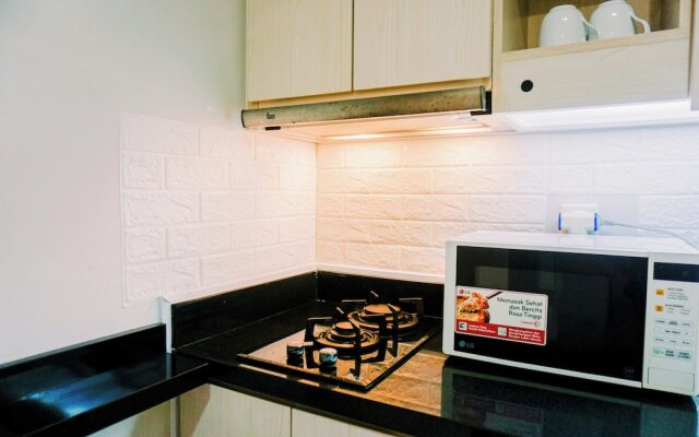 Homey And Modern 2Br At The Mansion Kemayoran Apartment